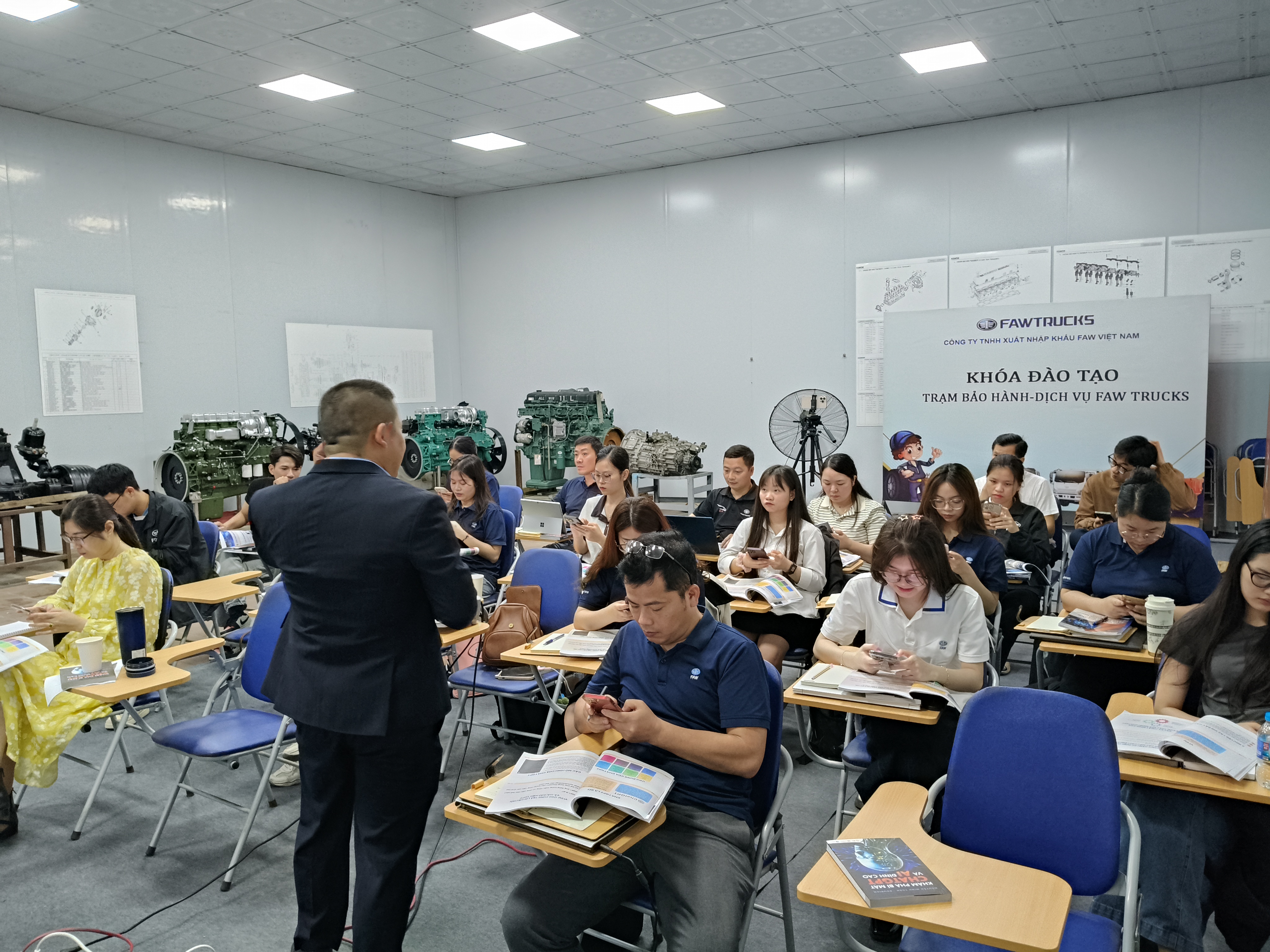 Khóa học AI Việt Nam - Cơ hội vàng để nâng tầm kỹ năng công nghệ trong kỷ nguyên số